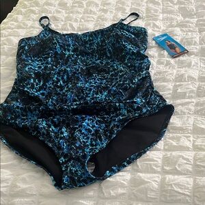 Speedo Aqua and Black Splash Swimsuit. New with tags